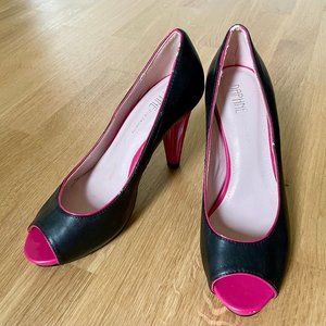 Black/Magenta Pink Peep-Toe Pumps